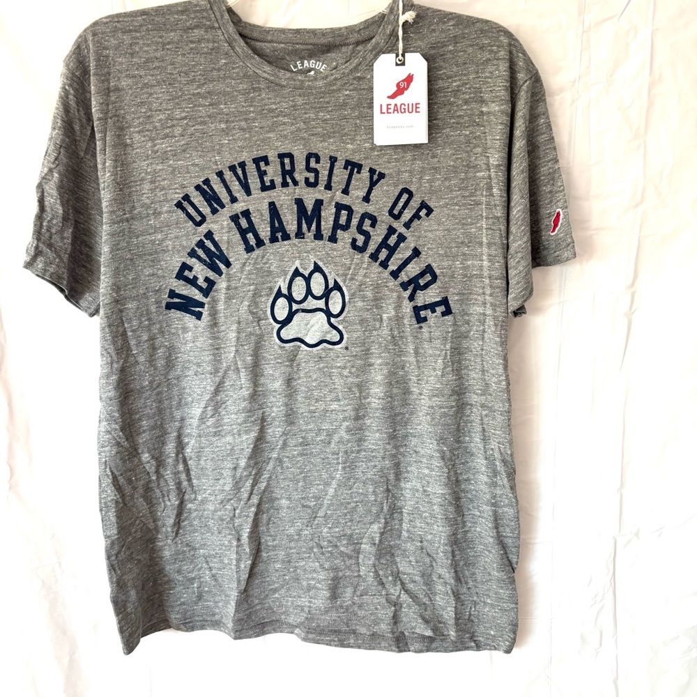 NWT League UNH Wildcats gray Blue T-Shirt SZ L - Picture 9 of 9